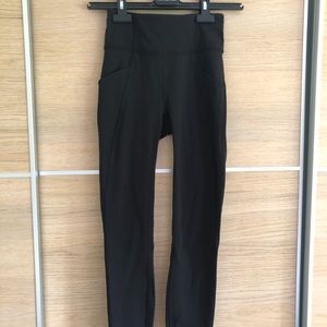 Lululemon Time to sweat crop